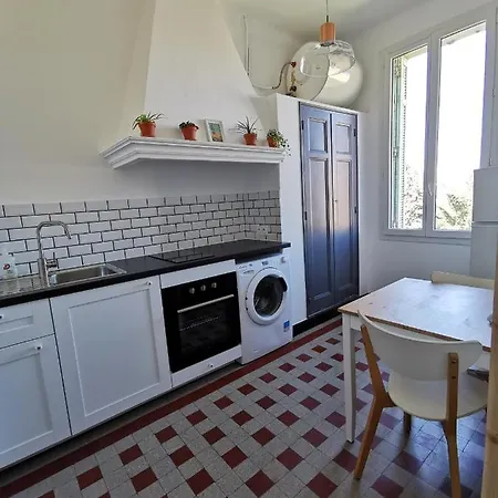 Toulon T1 Cosy 3* La Loubiere Toulon